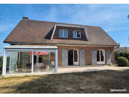 maison 8 pièces 145 m²