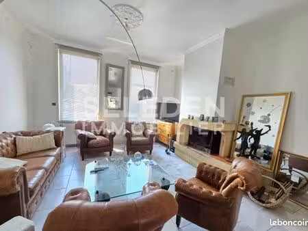 maison 6 pièces 178 m²