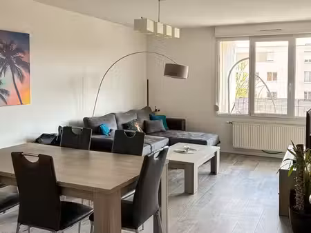appartement 3 pièces de 69 m² avec balcon et 2 parkings