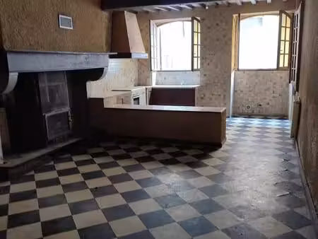 maison de ville 7 pièces 230 m²