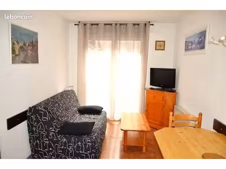 studio 1 pièce 26 m²