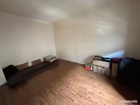 immeuble 16 pièces 236 m²