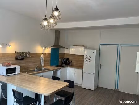 t3 meublé de 43 m² – disponible fin août / début septembre