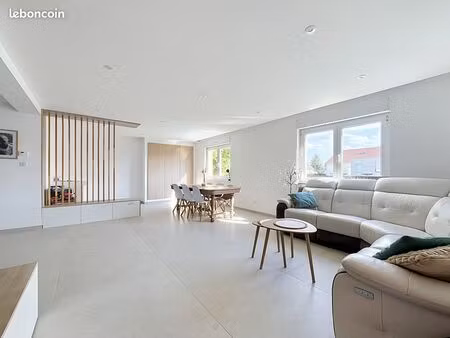 maison 172m2 sur 7 ares avec piscine
