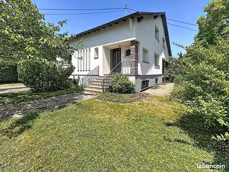 maison 6 pièces 217 m²