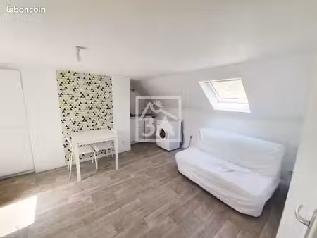 studio 1 pièce 18 m²