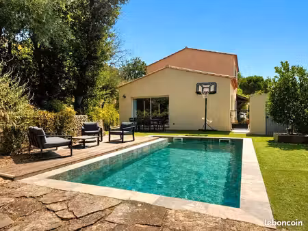 maison 5 pièces avec piscine