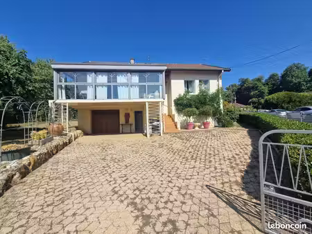 maison 6 pièces 133 m²