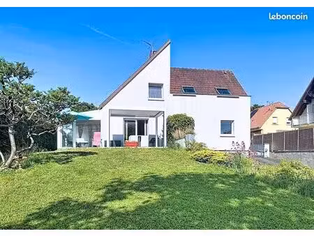maison 6 pièces 136 m²