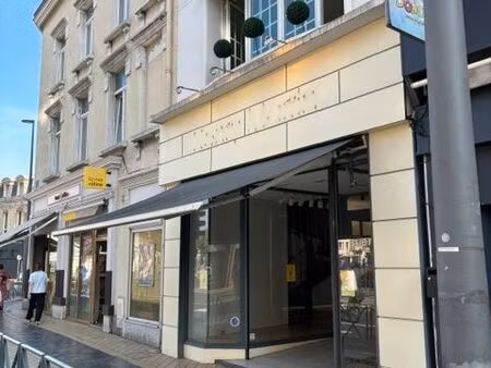 local commercila