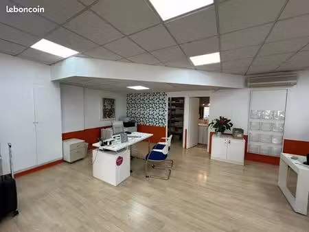 local commercial 86 m²