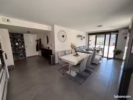 aix-les-bains saint simond - t3 récent 66m2 avec balcon  cave et grand garage de 22m2