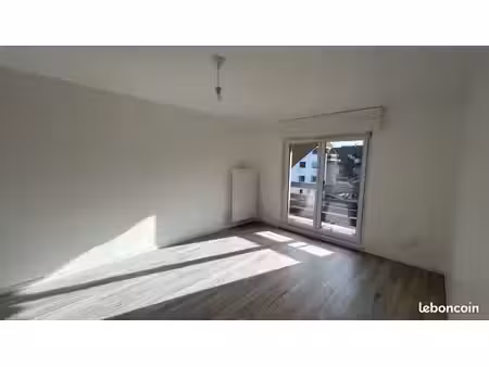 2 pièces 47 m2 avec balcon et garage