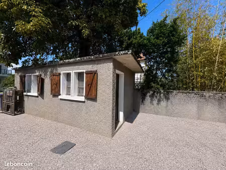 studio 1 pièce 20 m²