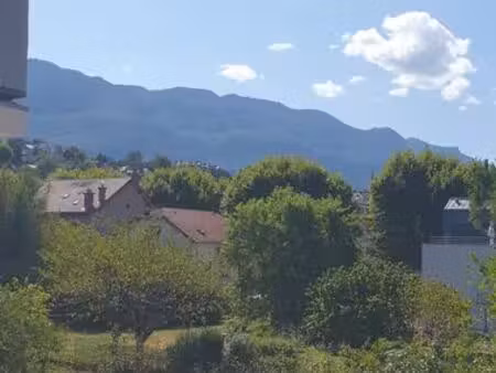 joli f3 meuble avec stationnement