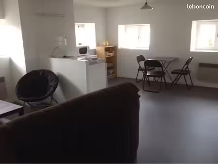 f3 50 m2 meublé proche mairie