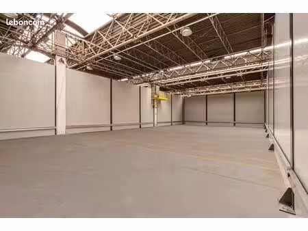 locaux d’activités - entrepôts - stockage - 400 m²