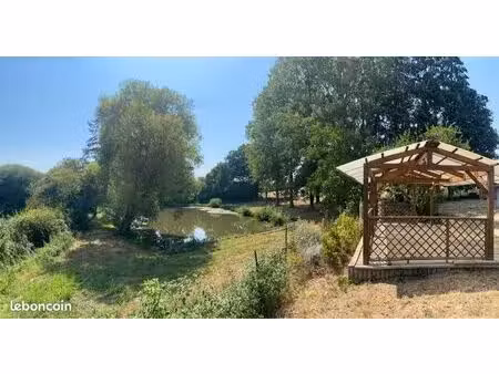 terrain de loisirs de 4 300 m² – un véritable havre de paix à saint-jean-de-la-motte (72)