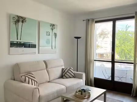 location étudiante grand appartement meublé 49m² à annecy – bail de 9 mois