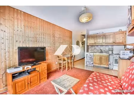 studio 1 pièce 23 m²
