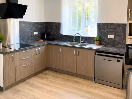 t3 meublé de 63 m² – entièrement rénové