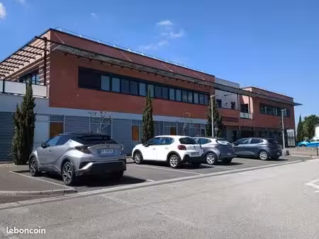 bureaux santé 126 m²