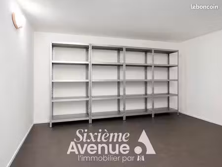 parking/box 1 pièce 15 m²
