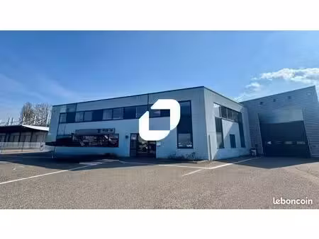 local d'activité 525 m²