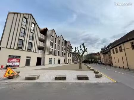local commercial 126 m²