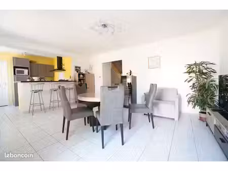 maison 5 pièces 93 m²