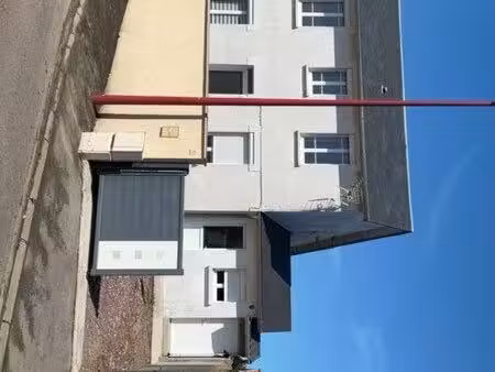 maison divisée en 2 appartements