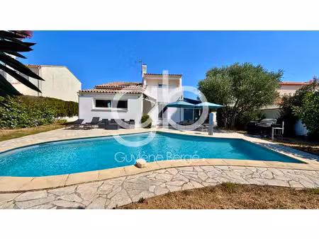 villa t6 familiale avec piscine à pérols quartier résident