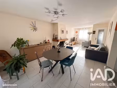 maison 5 pièces 104 m²