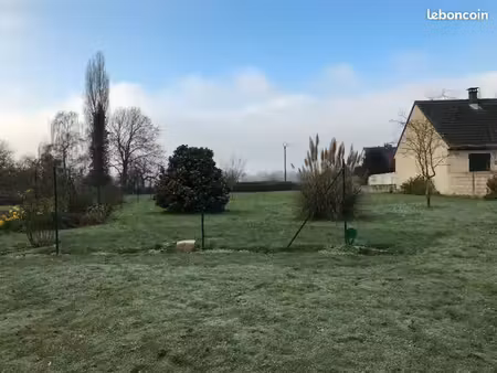 terrain 300 m² villevaude