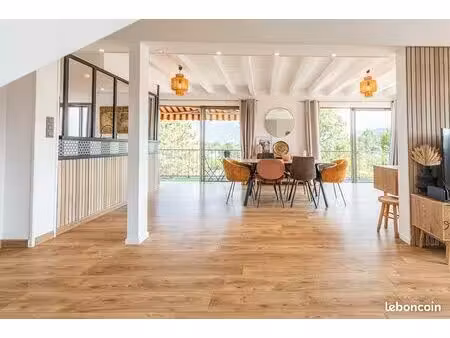 duplex 4 pièces 154 m²