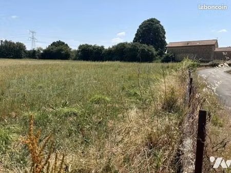 terrain 785 m² thorigne
