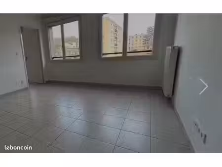 appartement t2  43m2 proche chu