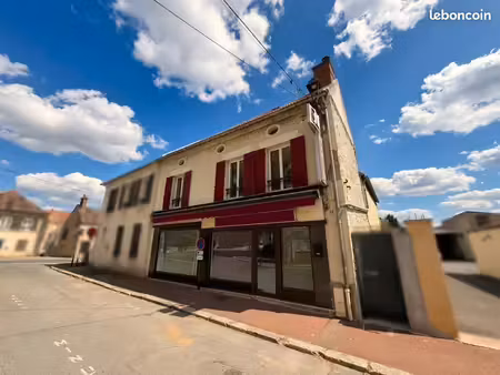 vente | immeuble mixte / commerce + habitation | 6p | 2/3ch | 158 m² | souppes-sur-loing |