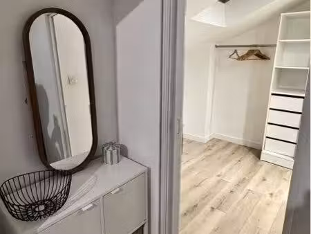 studio meublé de 14 m² en plein centre de bressuire
