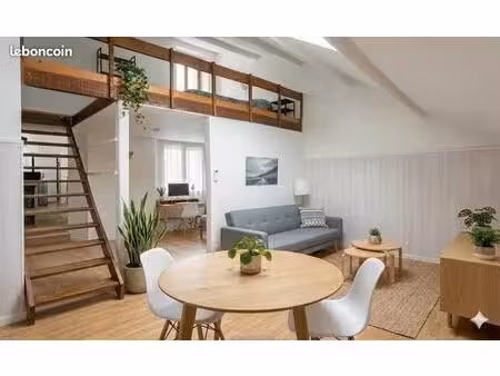 duplex atypique sur cours calme absolu