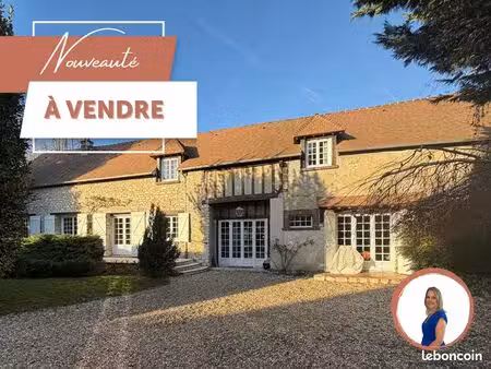maison 9 pièces 205 m²