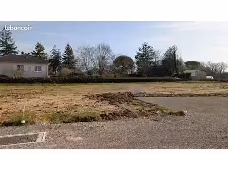 terrain 382 m² prahecq
