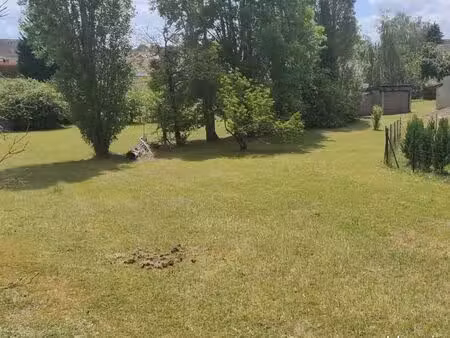 terrain 800 m² cravent