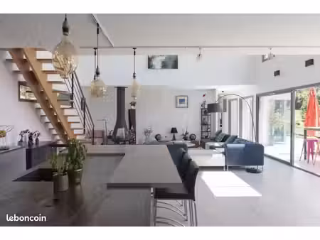 maison 5 pièces 106 m²