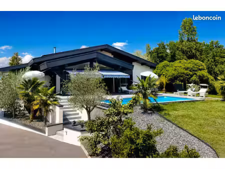 villa contemporaine d’exception – 265 m² – vue lac – 6 chambres – piscine chauffée – 2 419