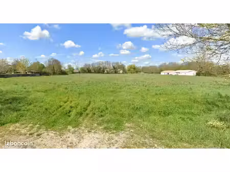 terrain 500 m² granzay gript