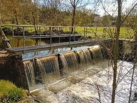 terrain agricole de loisirs avec rivière de 2578m2