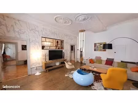 appartement 3 pièces 133 m²