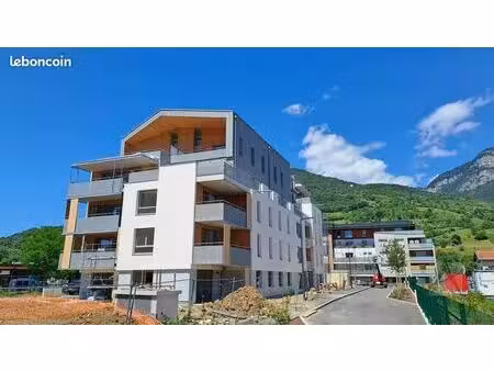 appartement 4 pièces 82 m²