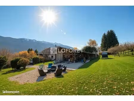 chalet 12 pièces 289 m²